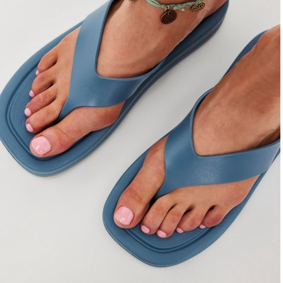 Jeffrey Campbell Anthropologie Darcie Platform Turquoise Blue Flip Flops Size 9 - Picture 4 of 11